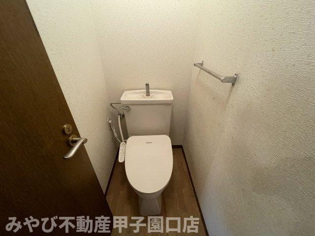 レジェンダリー小松のトイレ