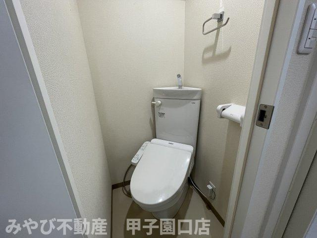 ホワイエ甲子園のトイレ