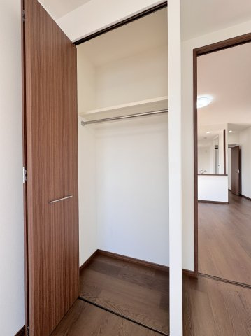 アンピール空港南の収納