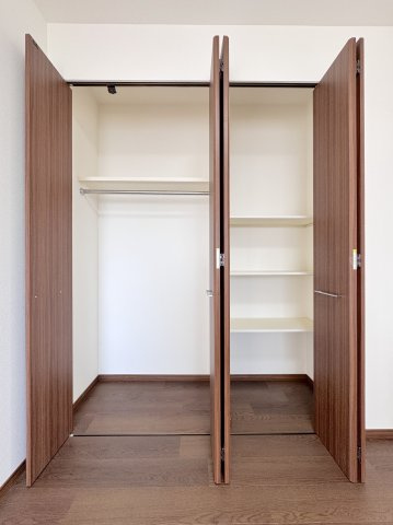 アンピール空港南の収納