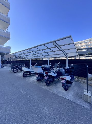アンピール空港南の駐輪場