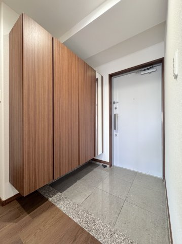 アンピール空港南の玄関