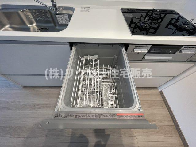 香里ケ丘ガーデンハイツⅠの設備|食器洗い乾燥機
■物件内覧・資金計画相談・住宅ローン相談、リフォーム相談、お問合せ受付中■
※当日・翌日のご内覧、ご相談はお電話でのお問合せがスムーズです！