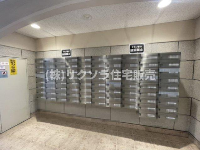 香里ケ丘ガーデンハイツⅠの設備|集合ポスト
■物件内覧・資金計画相談・住宅ローン相談、リフォーム相談、お問合せ受付中■
※当日・翌日のご内覧、ご相談はお電話でのお問合せがスムーズです！