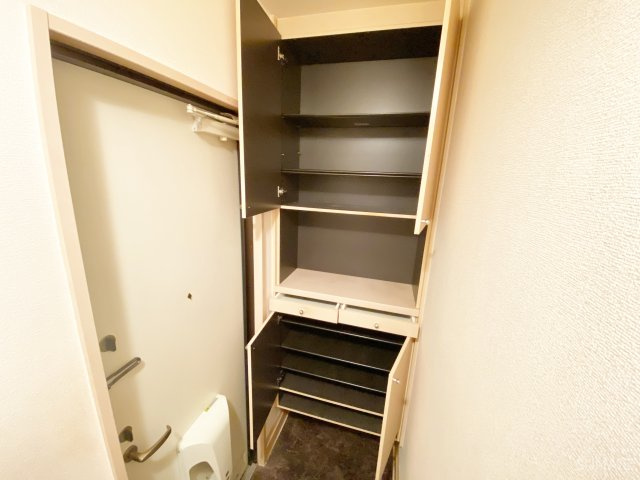 コートクレアールの玄関|シューズボックスあります！