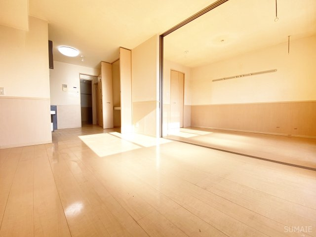 コートクレアールの居間・リビング|10.5帖のLDK！