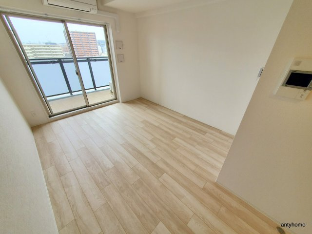 エスリードレジデンス大阪難波 仲介手数料無料の居間・リビング