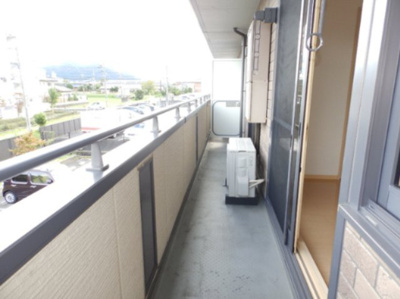 【バルコニー】 | グランパルク | 同間取り別部屋写真です。
