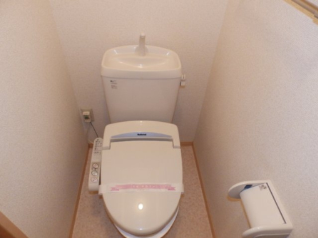 【トイレ】 | グランパルク | 同間取り別部屋写真です。