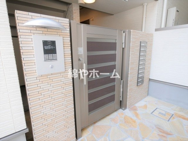 フジパレス杉本町駅西Ⅰ番館のエントランス|毎日通るエントランスはこのようになっています