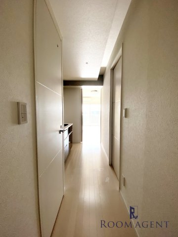 弥富通ライズの玄関