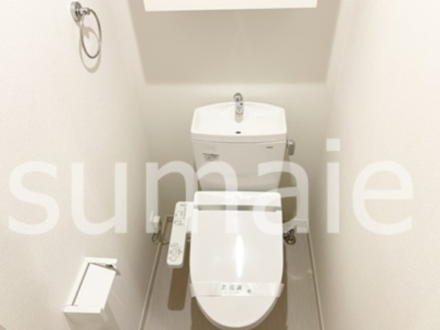 リブリ・クレール浦和のトイレ|温水洗浄便座付トイレ。