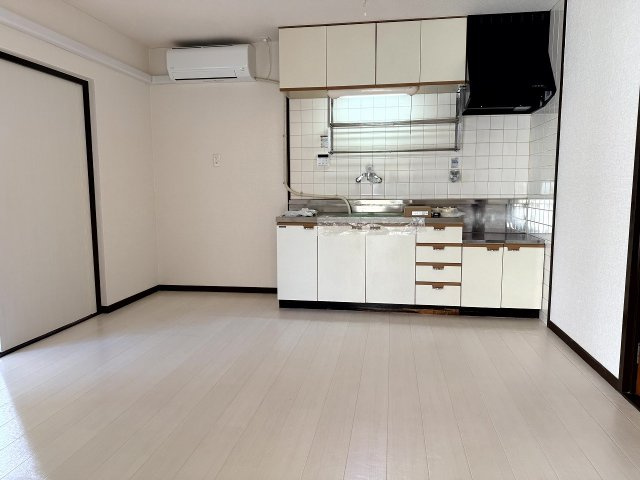 秋定マンションの居間・リビング