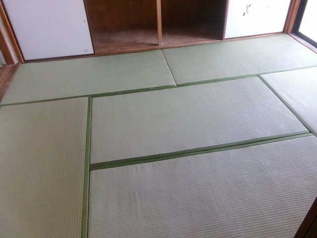 秋定マンションの寝室