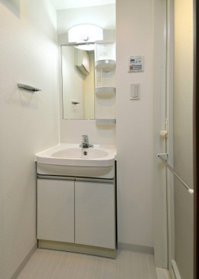 【洗面所】 | グラントゥルース赤羽プレミオ | コンパクトで使いやすい洗面所