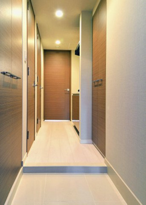 【玄関】 | グラントゥルース赤羽プレミオ | ゆったりとした玄関です