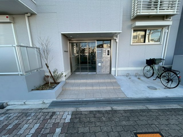 D-residence豊新のエントランス