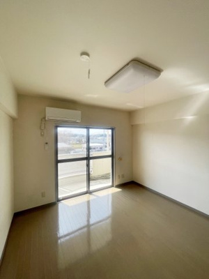 【洋室】 | ナカタマンションB