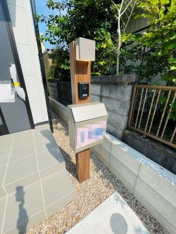 岡崎市元能見町　新築分譲住宅　全2棟　1号棟のその他|飽きのこないシンプルなデザインのポスト。
