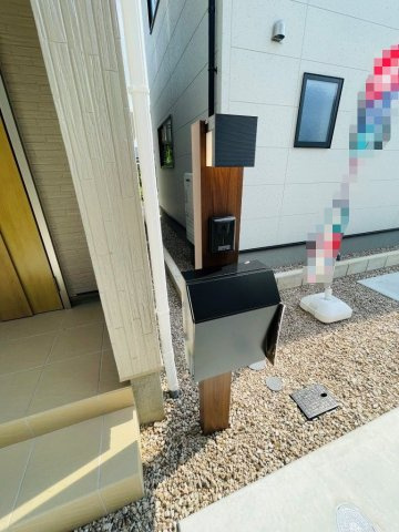 岡崎市元能見町　新築分譲住宅　全2棟　2号棟のその他|飽きのこないシンプルなデザインのポスト。
