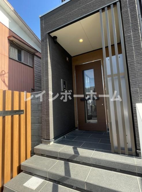 グレイス岩槻のエントランス