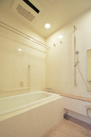 泉ガーデンレジデンスの浴室