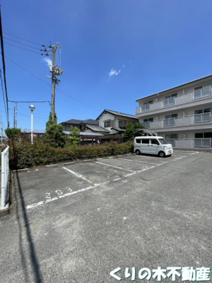 【駐車場】 | ベルビレッジ | カースペースがあります