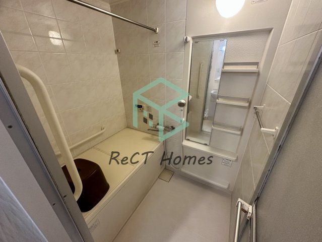 グランプレステージ明石魚住の浴室