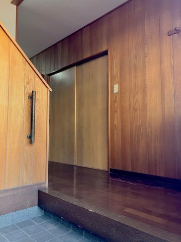 新町戸建のロビー