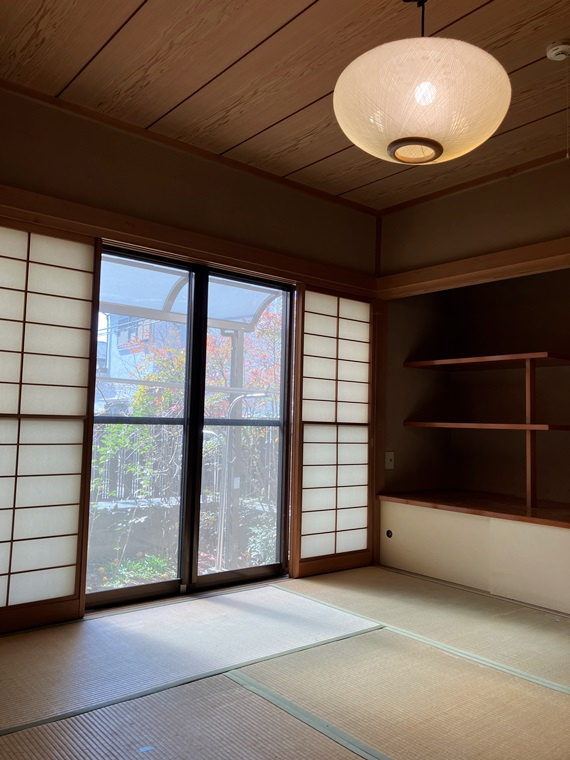 新町戸建の居間・リビング