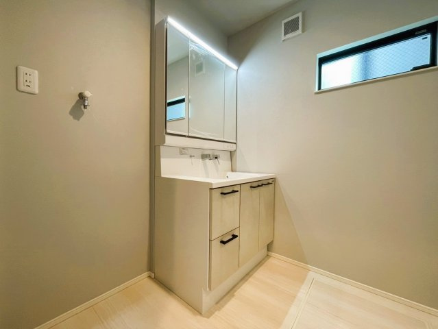 上菅田町Ⅷの洗面所|同社施工例