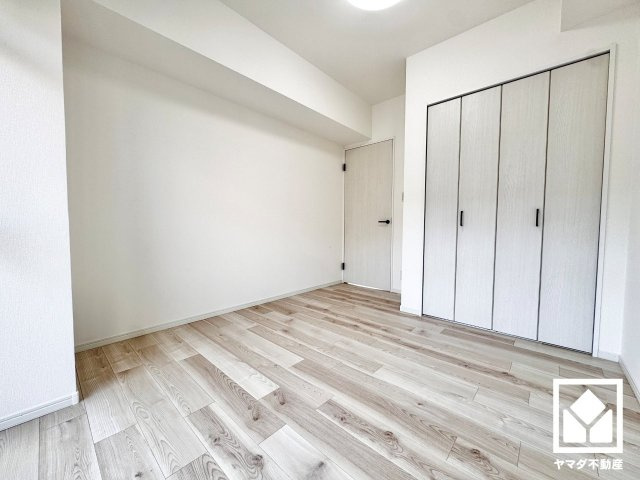 グラン・ドムール山科の洋室