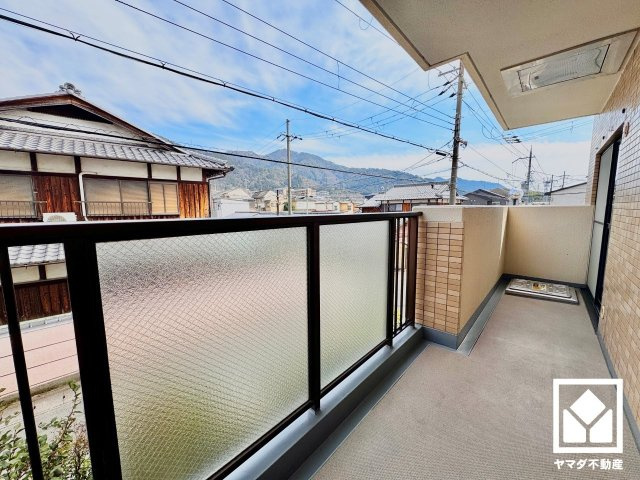 グラン・ドムール山科のバルコニー