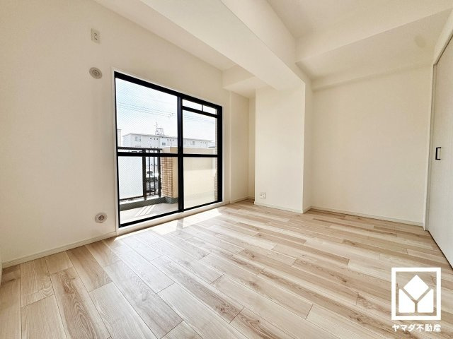 グラン・ドムール山科の洋室