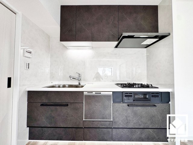 グラン・ドムール山科のキッチン