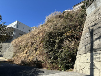 海一望！江ノ電と相模湾を望む、腰越の土地の画像