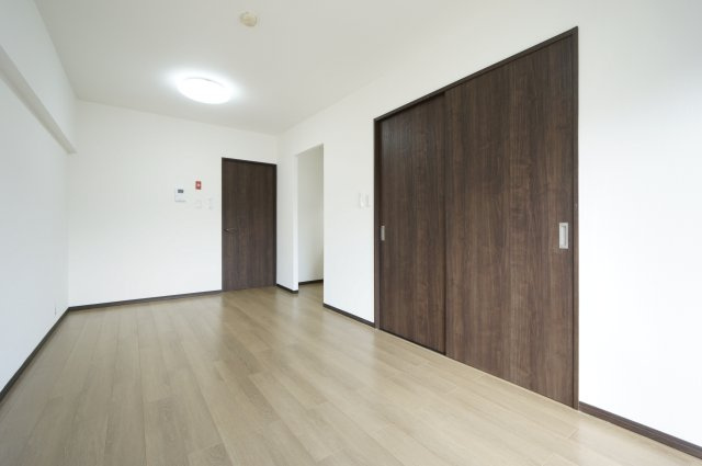 花見川ロイヤルマンションAの居間・リビング|当日の見学大歓迎！