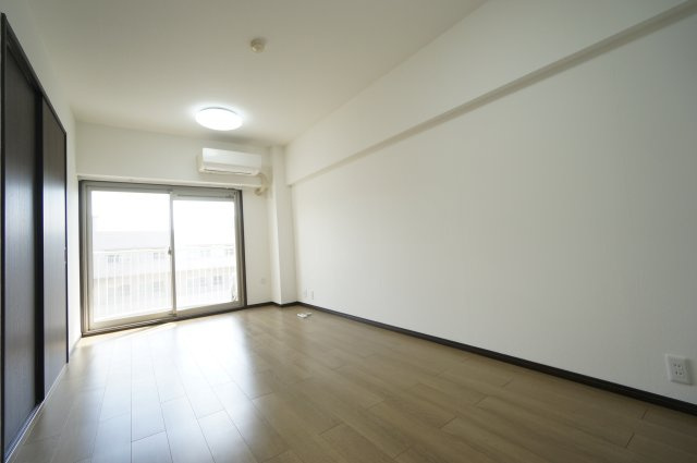 花見川ロイヤルマンションAの居間・リビング|水曜日、営業時間外もご相談ください！