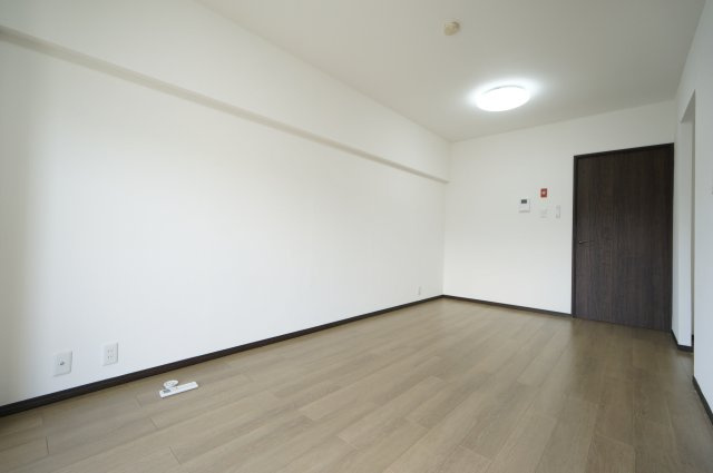 花見川ロイヤルマンションAの居間・リビング|お電話でのご予約がスムーズです！