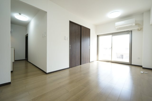 花見川ロイヤルマンションAの居間・リビング|当日の見学大歓迎！