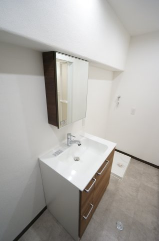 花見川ロイヤルマンションAの洗面所|オンライン対能応可！