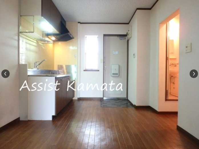 矢口サンハイツの玄関