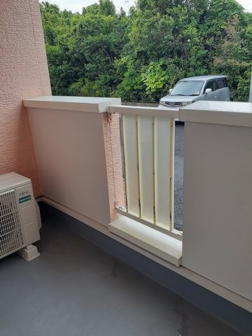 外からの目が気にならないバルコニーで洗濯物が干せます