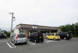 セブンイレブン一宮舞台店まで700m
