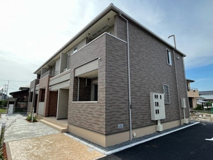 落ち着いた雰囲気の外観です