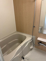 落ち着いた空間のお風呂です