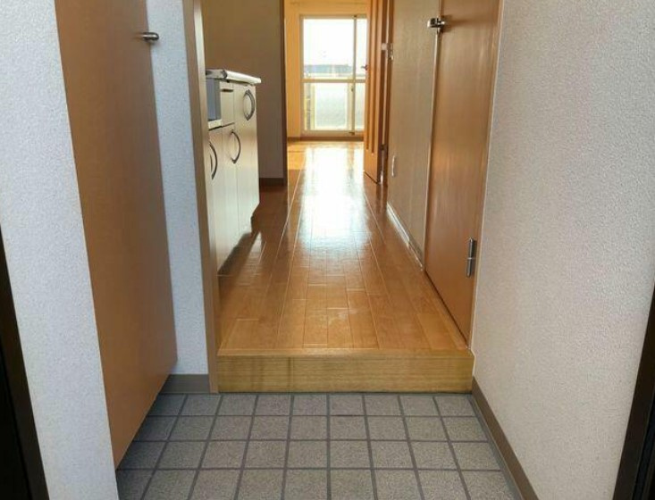 シャンティの玄関