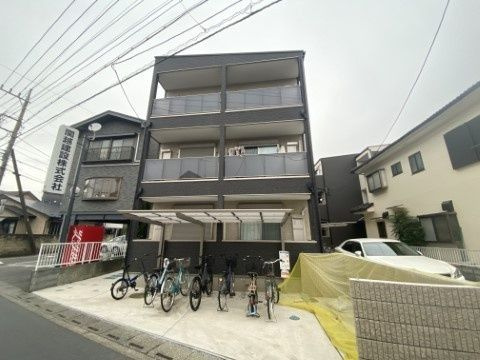 ジーメゾン大宮日進ウエストの外観
