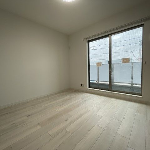 ジーメゾン大宮日進ウエストの居間・リビング