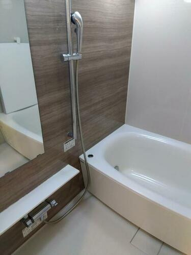 シャリエ門真グランマークスの浴室|ユニットバス
■物件内覧・資金計画相談・住宅ローン相談、リフォーム相談、お問合せ受付中■
※当日・翌日のご内覧、ご相談はお電話でのお問合せがスムーズです！